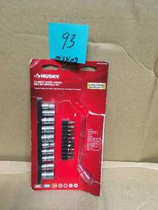 lot 93 image: Husky Swivel Speed Z Hex Bit Socket and Wrench Set (21-Piece) MISSING PCS