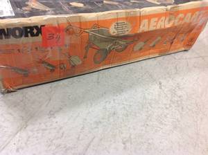 lot 34 image: Worx 4 cu. ft. AeroCart not used