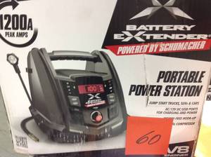 lot 60 image: Schumacher 400-Watt 1200 Peak Amp 12-Volt Battery Powered Portable Power Station  used