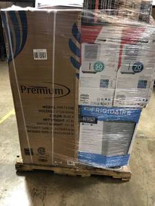 lot 415 image: Pallet with assorted Appliances online returns HS.COM Retail value is approximately $3000
