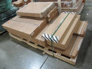 lot 207 image: Large Closet Kit in White