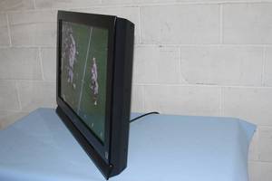 lot 8 image: Sony Bravia 32 L-Class LCD TV  Display  Monitor with Stand & Remote Control