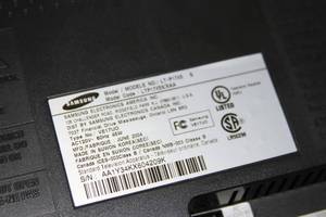 lot 84 image: Samsung LT-Series 17 (17 Inch) HD HDTV LCD Television TV  Monitor