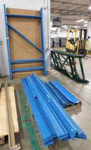 lot 217 image: Blue Medium Duty Shelving Unit
