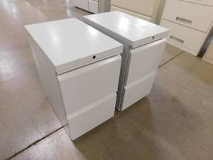 lot 270 image: 2 - Small Rolling File Cabinets - 15(w) x 27(h) x 23(d)