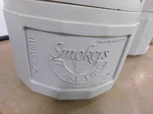 lot 283 image: 3 - Justrite Commercial Cigarette Disposals