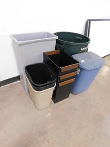 lot 285 image: Misc. Lot of Garbage Bins