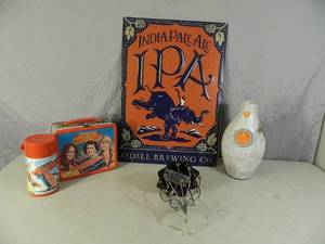 lot 19 image: Dukes of Hazzard, Decor, More