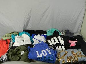 lot 45 image: Victorias Secret Clothing