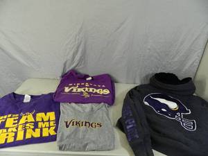 lot 48 image: MN Vikings Clothing