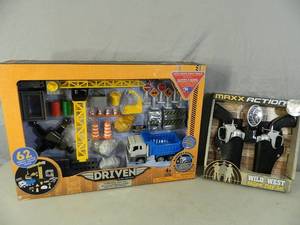 lot 64 image: New Toys