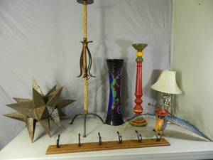 lot 103 image: Unique Decor Pieces