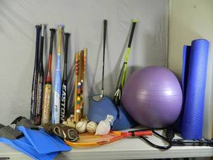 lot 105 image: Yoga and Sports Items