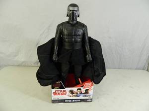 lot 107 image: New Large Star Wars Figurine