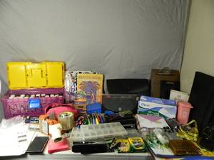 lot 139 image: Craft and Office Items