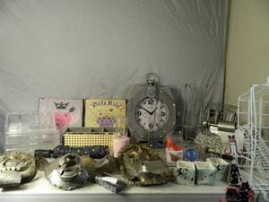 lot 149 image: Home Decor and Pottery Barn