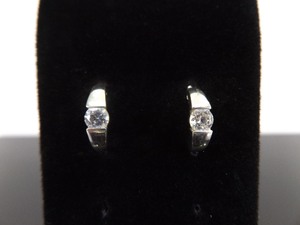 .925 Sterling Silver Quarter Cut Crystal Solitaire Earrings