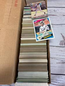 lot 18 image: Huge Box of 80s & 90s Football & Baseball Cards