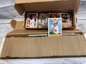 lot 19 image: Large Box of 1987 Topps Baseball & 80s 90s Football Cards