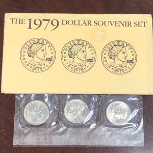 lot 10 image: 1979 Dollar Souvenir Set