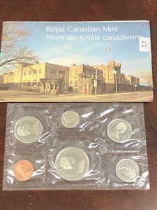 lot 38 image: 1973 Canadian Mint Set