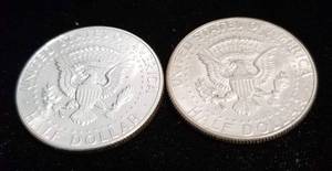 2 AU-UNC 1964 KENNEDY SILVER HALF DOLLARS