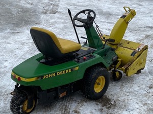 lot 2 image: John Deere F525 Snowblower