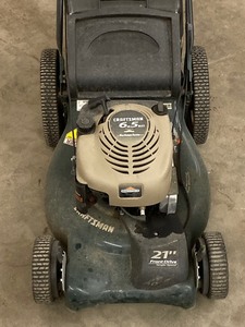 lot 20 image: Craftsman 21 Lawn Mower