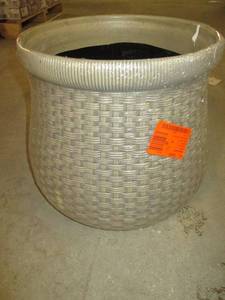 Large Planter 7C...