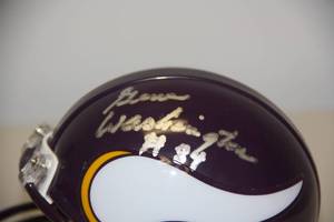 Riddell Minnesota Vikings Mini Helmet Eugene Washington Auto