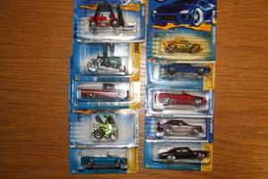Hot Wheels New In Package Lot  10 Cars