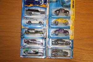 Hot Wheels New In Package Lot  10 Cars