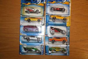 Hot Wheels New In Package Lot  10 Cars