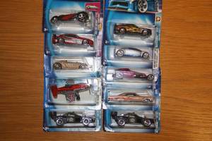 Hot Wheels New In Package Lot  10 Cars