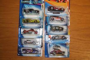 Hot Wheels New In Package Lot  10 Cars