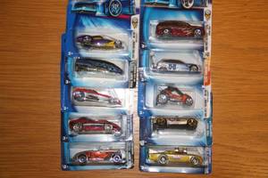 Hot Wheels New In Package Lot  10 Cars