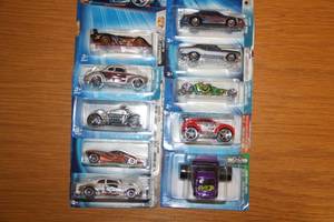 Hot Wheels New In Package Lot  10 Cars
