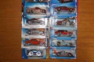 Hot Wheels New In Package Lot  10 Cars