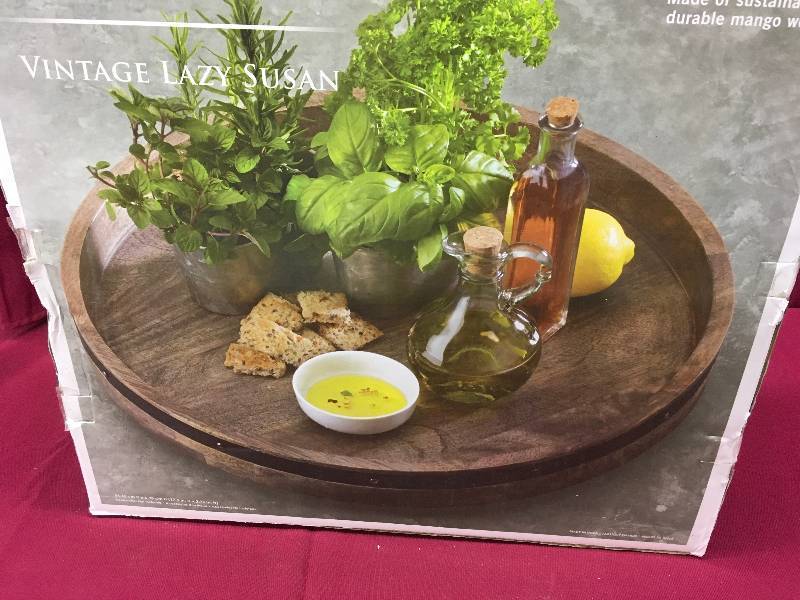 lot 469 image: Mikasa Vintage Lazy Susan, Retail $29.99