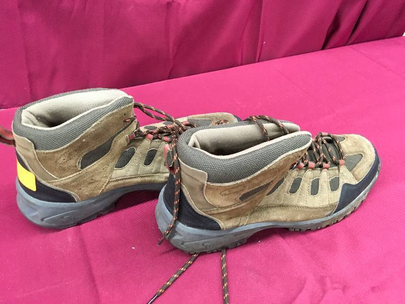 lot 505 image: Rugged Mens Size 13 Boots
