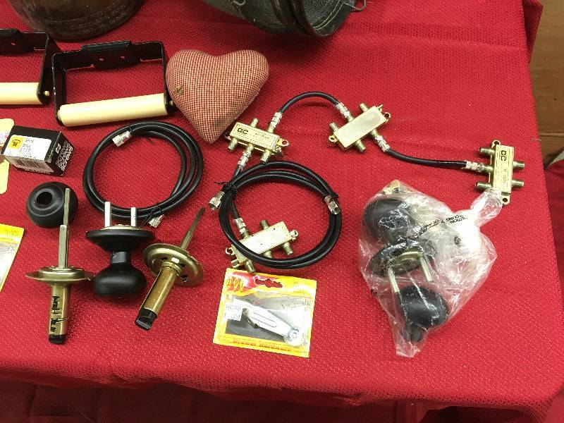 lot 496 image: Misc Items