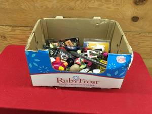 lot 517 image: Box Of Misc Toys