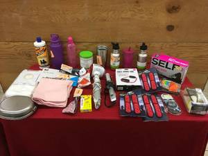 lot 520 image: Box Of Health & Beauty Items