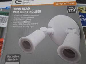 4 Assorted Lighting Products W3...