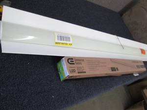 2 LED Lights...