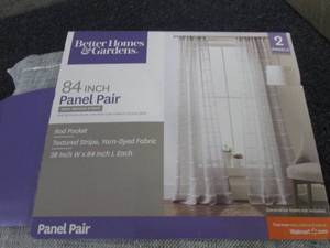 Better Homes & Gardens 84 inch Pane...