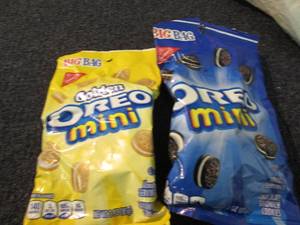 12- 3 oz Bags Golden Oreo Minis & R...