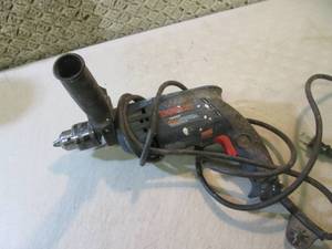 lot 15 image: Bosch 12 Electric Drill Works  FS...