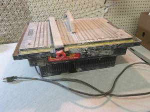 lot 18 image: Plasplugs Master Tiler Diamond Whee...