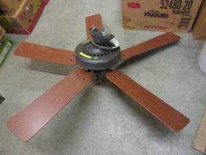 lot 26 image: Large Hunter Ceiling Fan  HR...